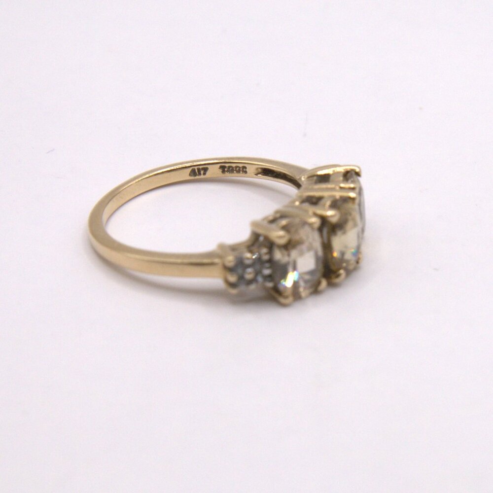 10KT GOLD YELLOW ZIRCON RING - Picture 9 of 11